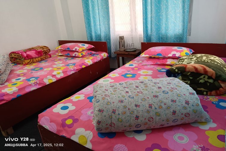 Double Bed Room- Yangzi Homestay Gorkhey