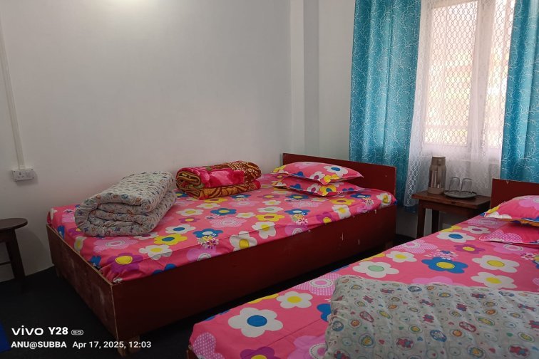Double Bed Room- Yangzi Homestay Gorkhey